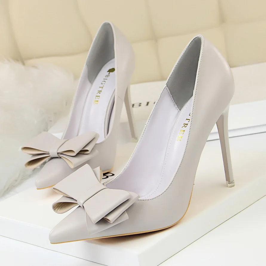 Handmade Pointed Bow Heel Pumps