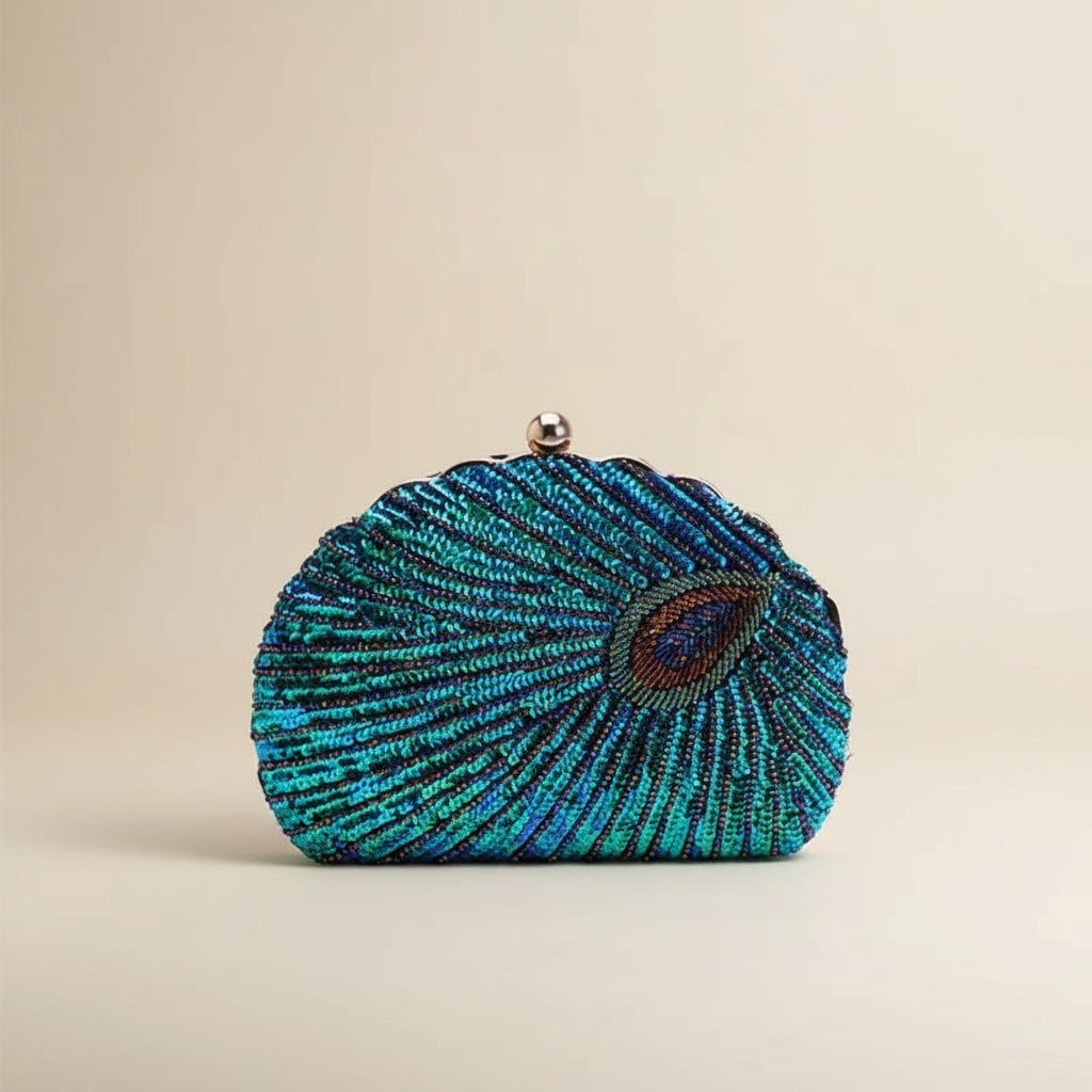 Multi-Pocket Hard Shell Clutch