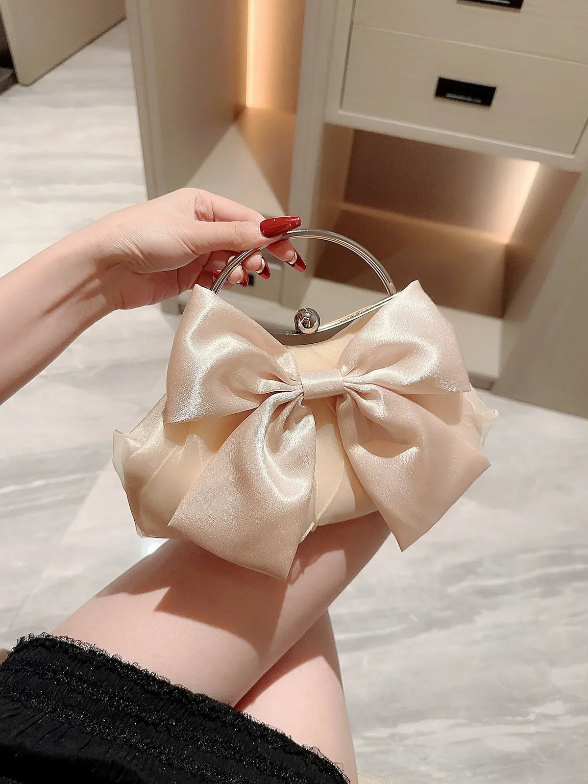 Lightweight Summer Shoulder Handbag